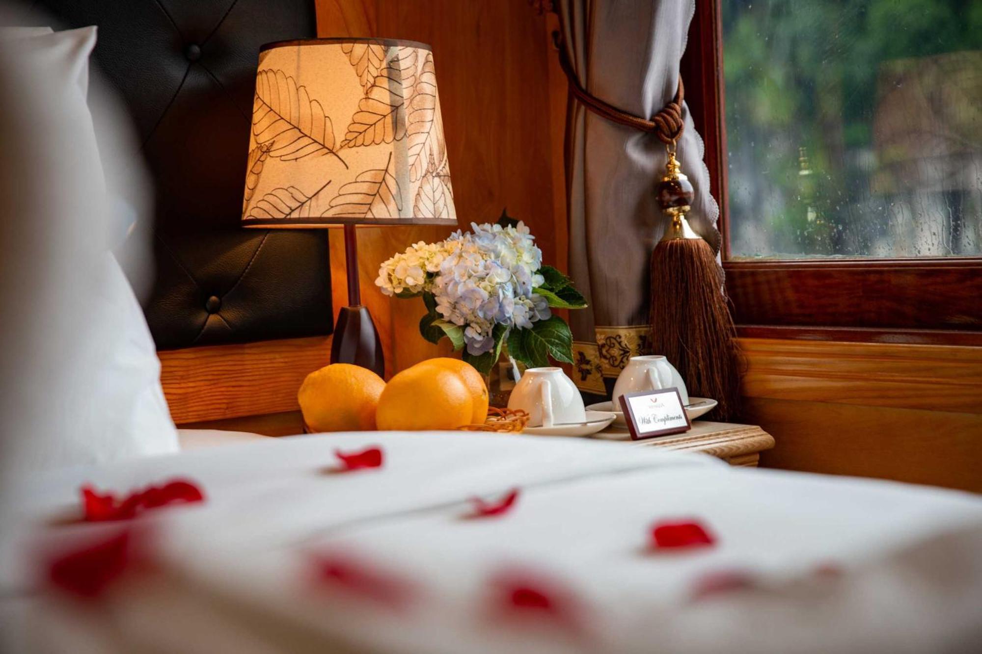 Venezia Boutique Cruises - Catba Island Hotell Chan Chau Eksteriør bilde