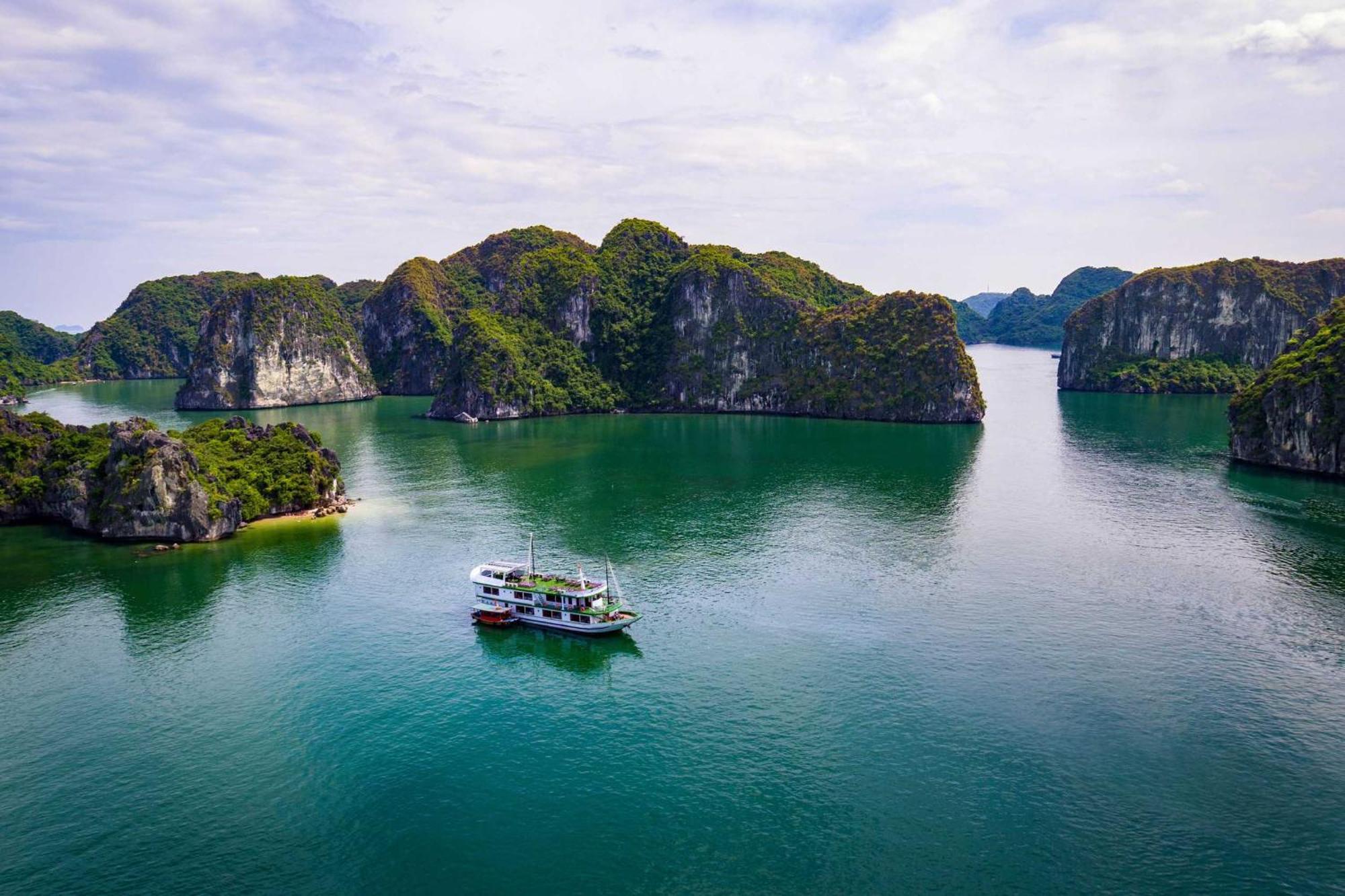 Venezia Boutique Cruises - Catba Island Hotell Chan Chau Eksteriør bilde