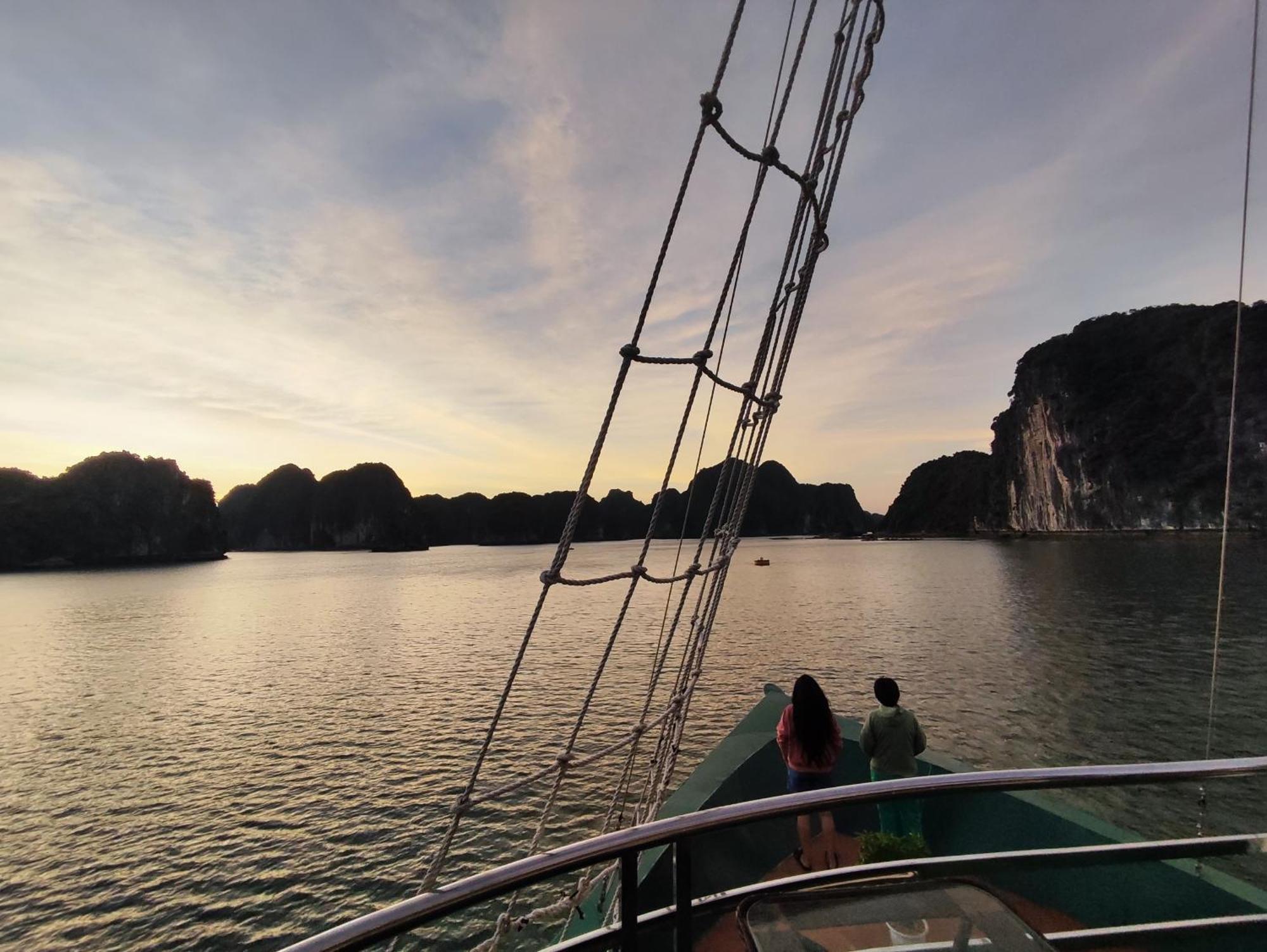 Venezia Boutique Cruises - Catba Island Hotell Chan Chau Eksteriør bilde