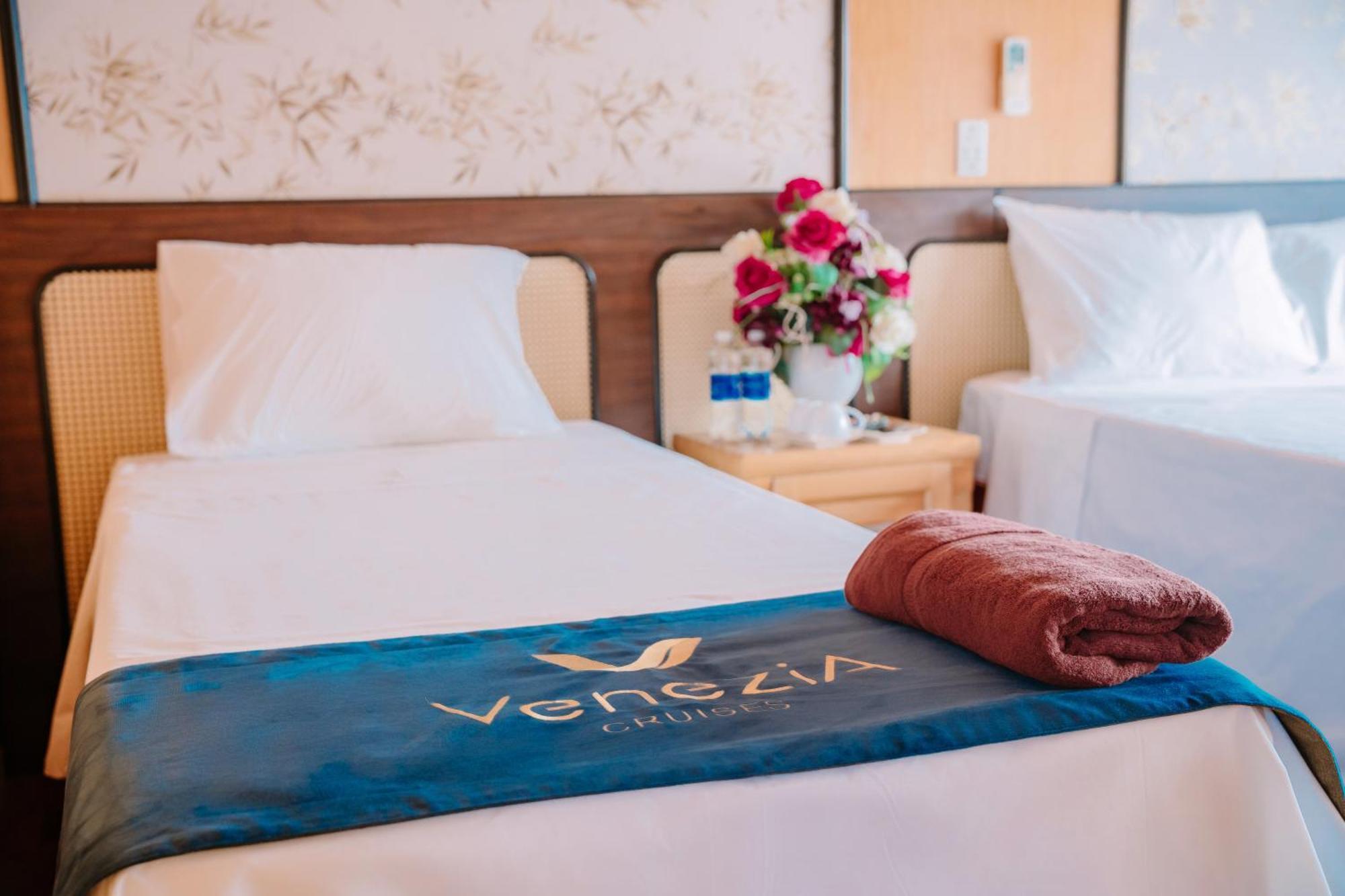 Venezia Boutique Cruises - Catba Island Hotell Chan Chau Eksteriør bilde